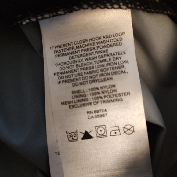 Columbia windbreaker with hood. Size XL - Picture 3 of 10